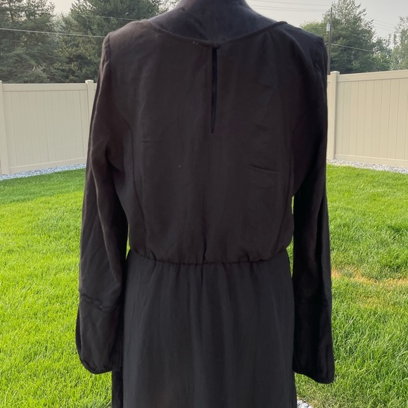 Hollister Black Long Sleeved Dress - Picture 4 of 5